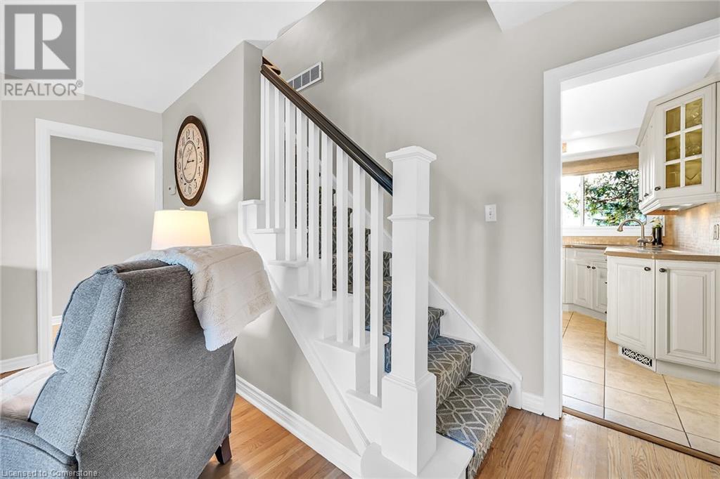 2398 Maryvale CourtBurlington, Ontario  L7P 2P2 - Photo 15 - 40685328
