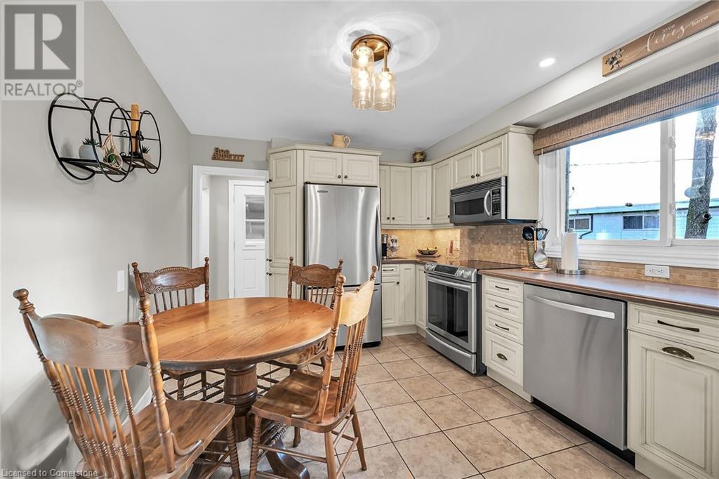 2398 Maryvale CourtBurlington, Ontario  L7P 2P2 - Photo 11 - 40685328