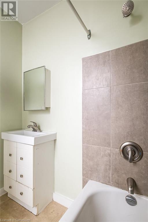 156 Robinson Street Unit# 1, Hamilton, Ontario  L8P 1Z5 - Photo 18 - 40674056