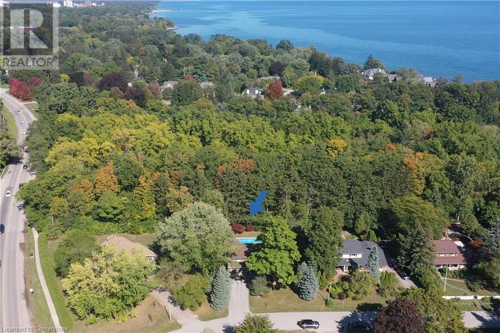 153 WOLFDALE Avenue, Oakville, Ontario