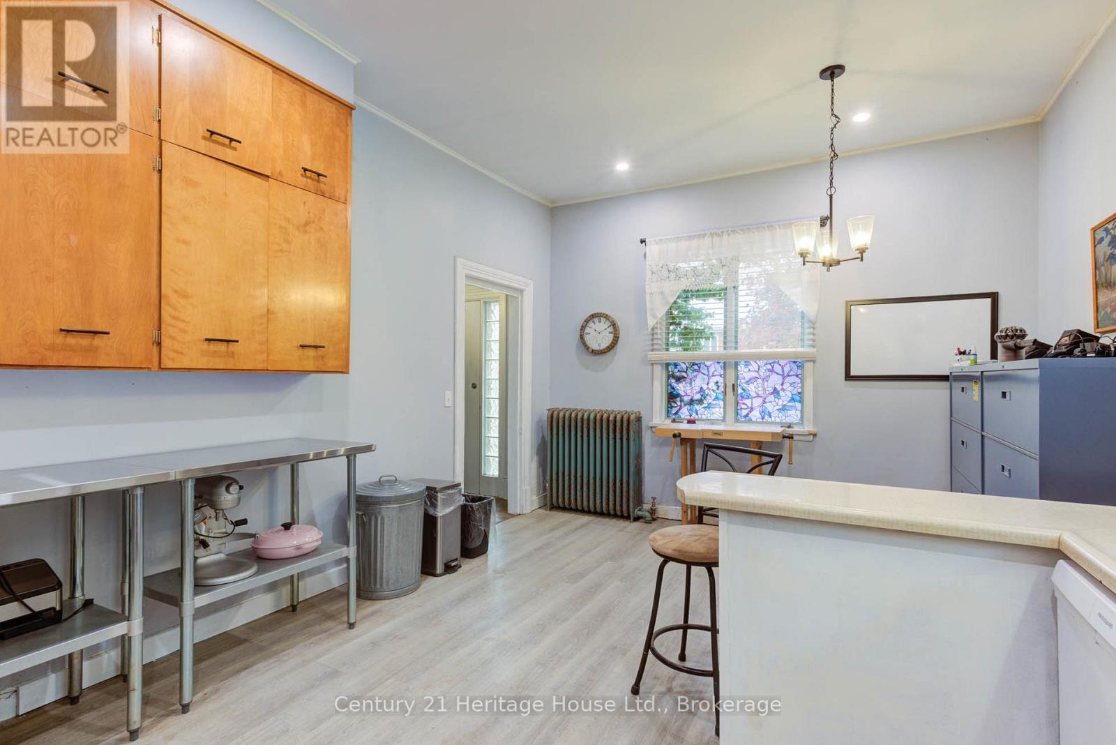 397 Lambton Street W, West Grey, Ontario  N0G 1R0 - Photo 14 - X11894105