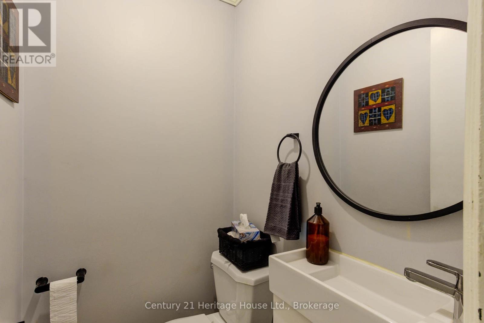 397 Lambton Street W, West Grey, Ontario  N0G 1R0 - Photo 16 - X11894105