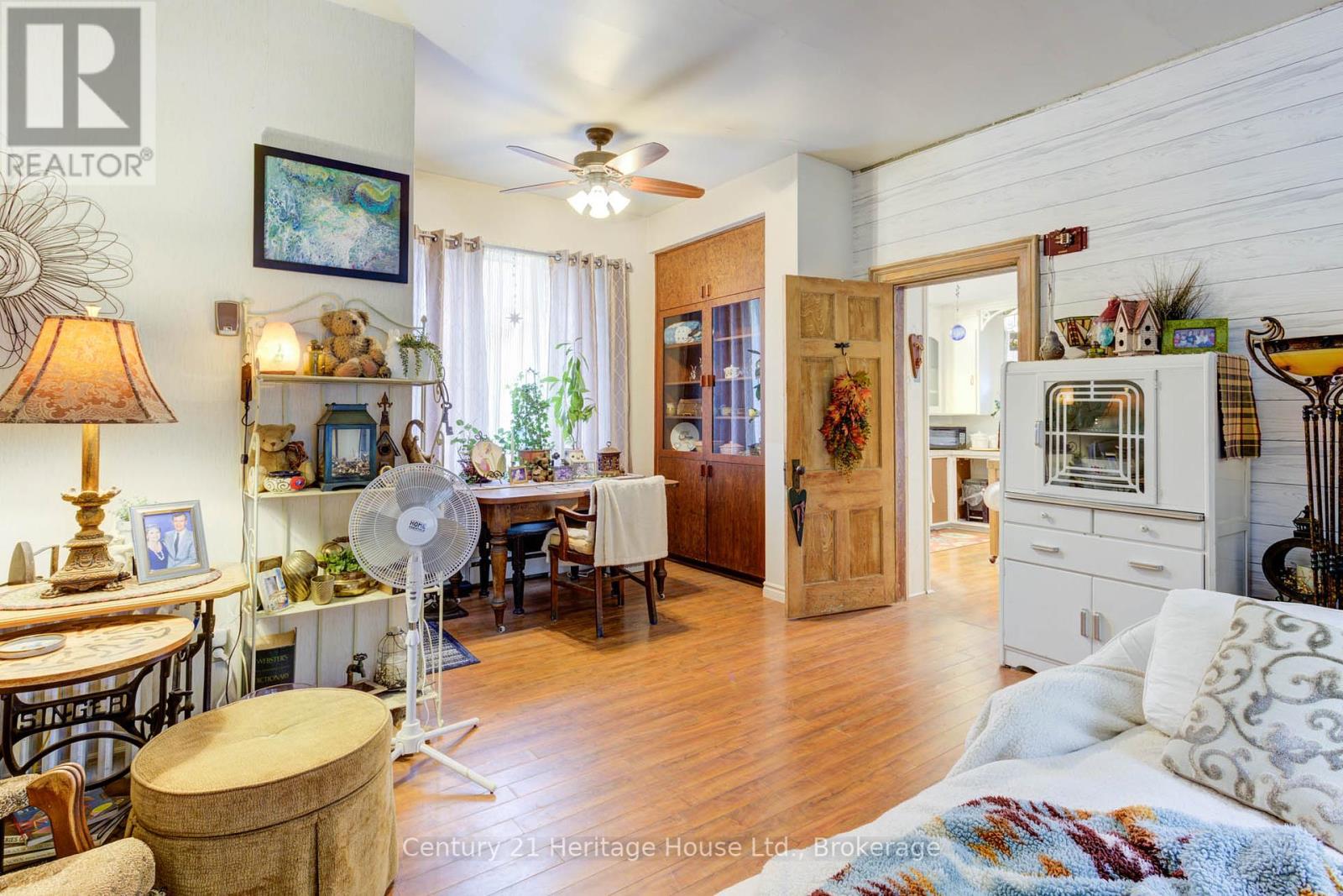 397 Lambton Street W, West Grey, Ontario  N0G 1R0 - Photo 19 - X11894105