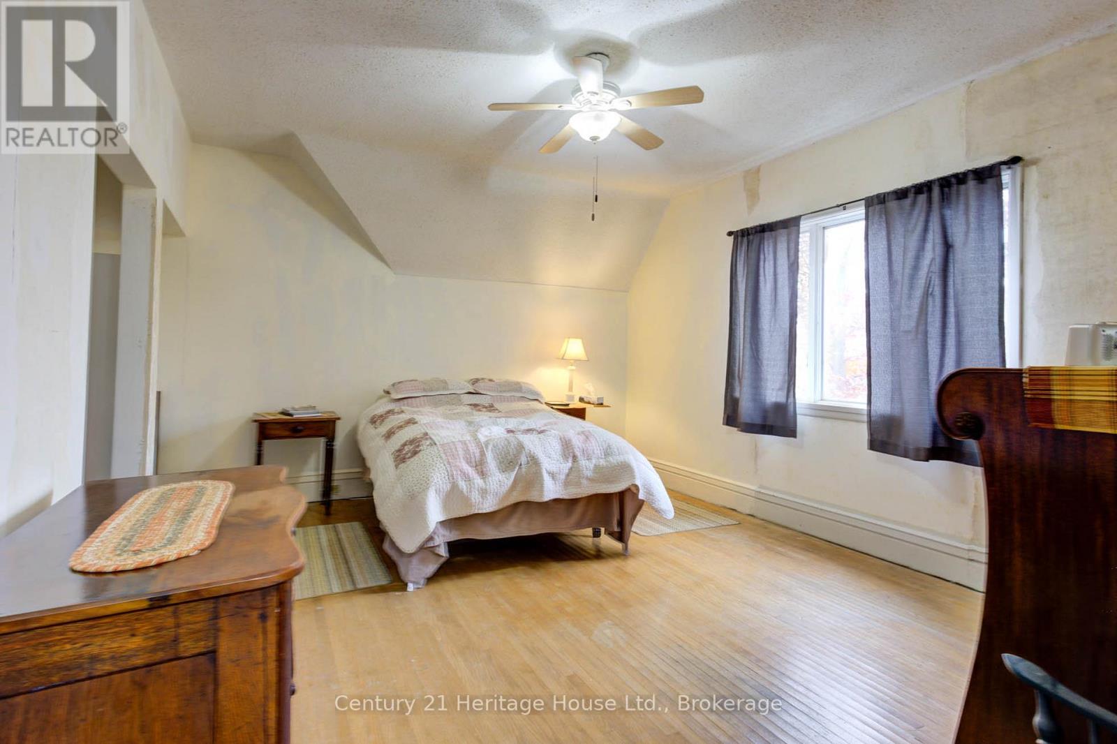 397 Lambton Street W, West Grey, Ontario  N0G 1R0 - Photo 28 - X11894105