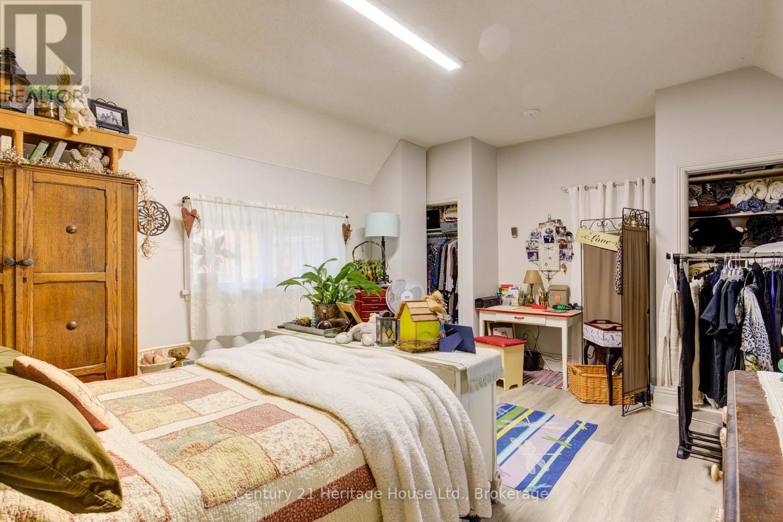 397 Lambton Street W, West Grey, Ontario  N0G 1R0 - Photo 33 - X11894105