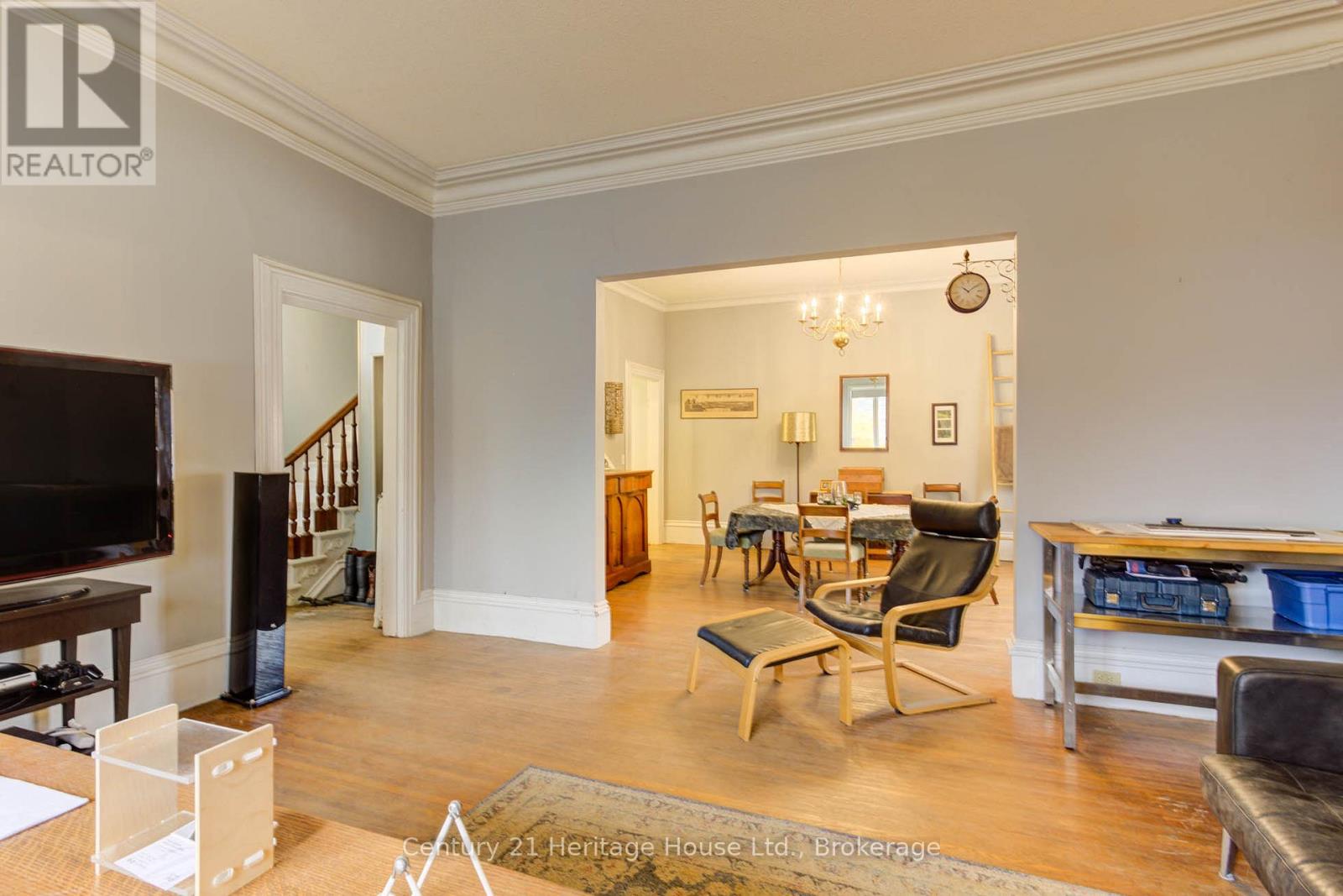 397 Lambton Street W, West Grey, Ontario  N0G 1R0 - Photo 8 - X11894105