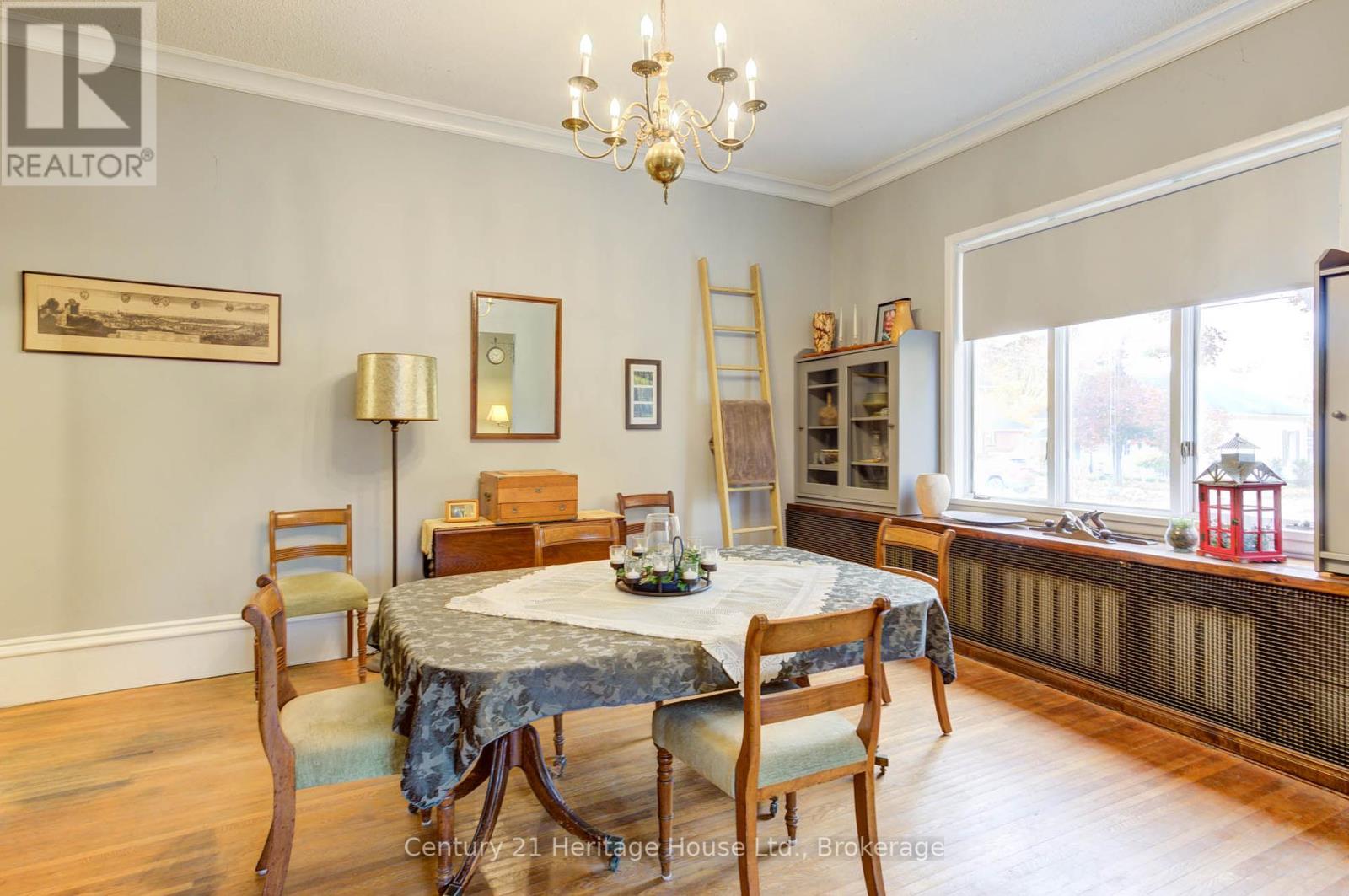 397 Lambton Street W, West Grey, Ontario  N0G 1R0 - Photo 9 - X11894105