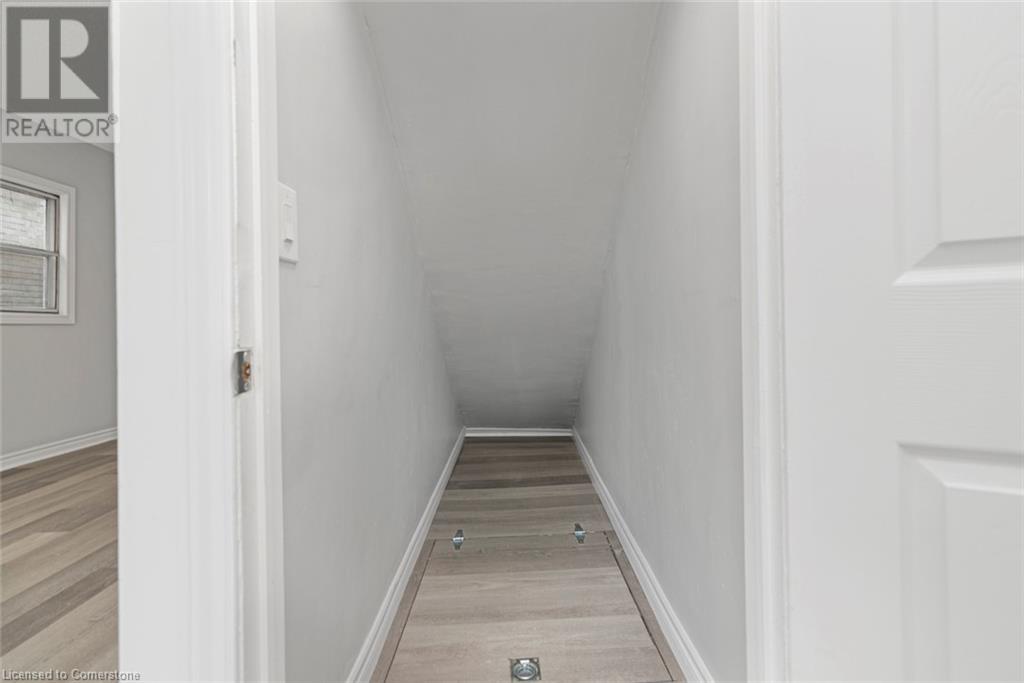 333 Britannia Avenue, Hamilton, Ontario  L8H 1Y4 - Photo 18 - 40672284