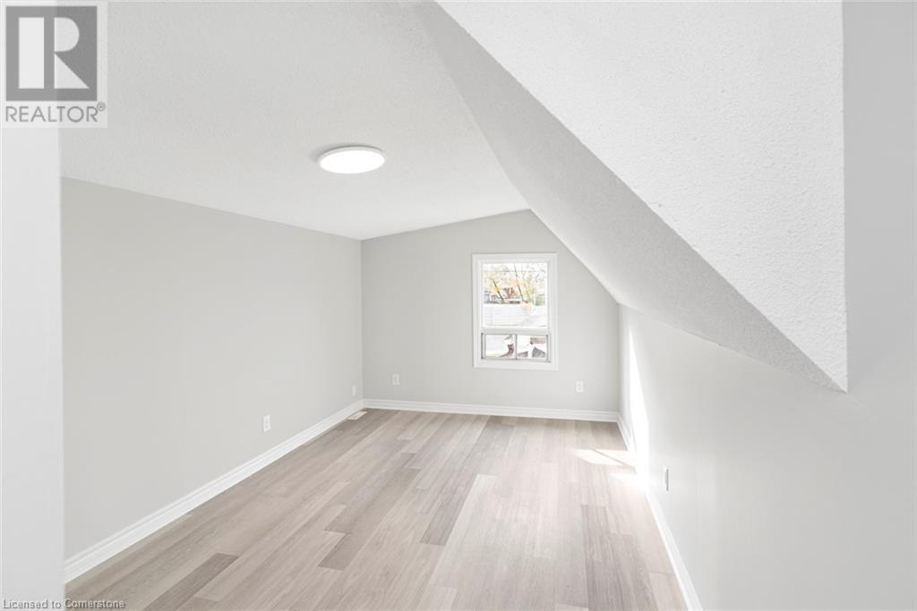 333 Britannia Avenue, Hamilton, Ontario  L8H 1Y4 - Photo 28 - 40672284