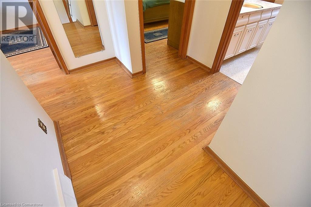 1036 Gallagher Road, Burlington, Ontario  L7T 2M6 - Photo 21 - XH4202886