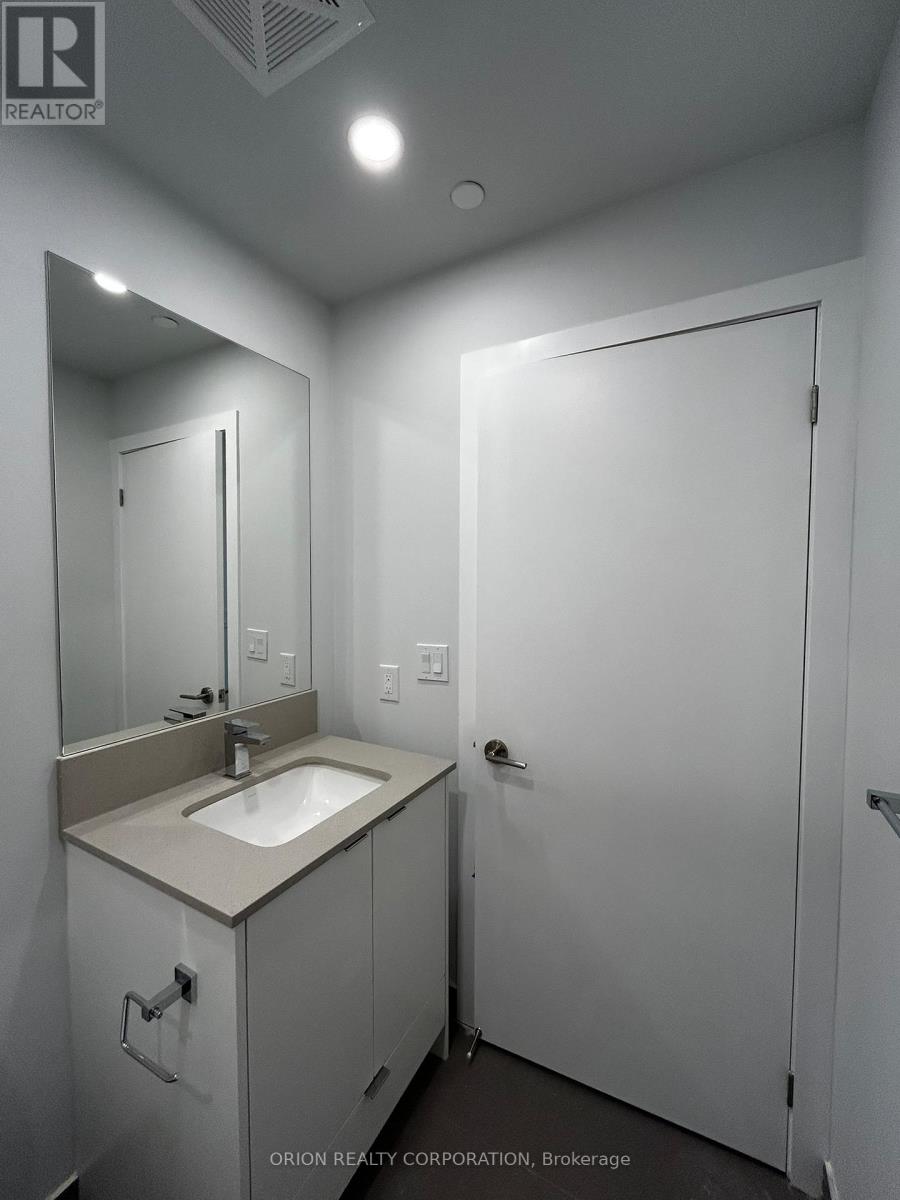 3208 - 4130 Parkside  Village DriveMississauga (City Centre), Ontario  L5B 3M8 - Photo 15 - W11894151