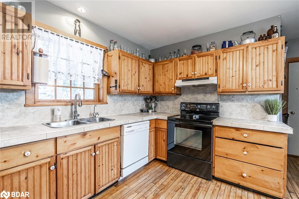 1016 Manson Lane, Severn Bridge, Ontario  P0E 1N0 - Photo 5 - 40682151