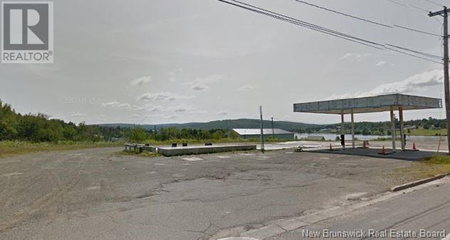 15 Carleton Drive, Nackawic, New Brunswick  E6G 1W2 - Photo 2 - NB110382