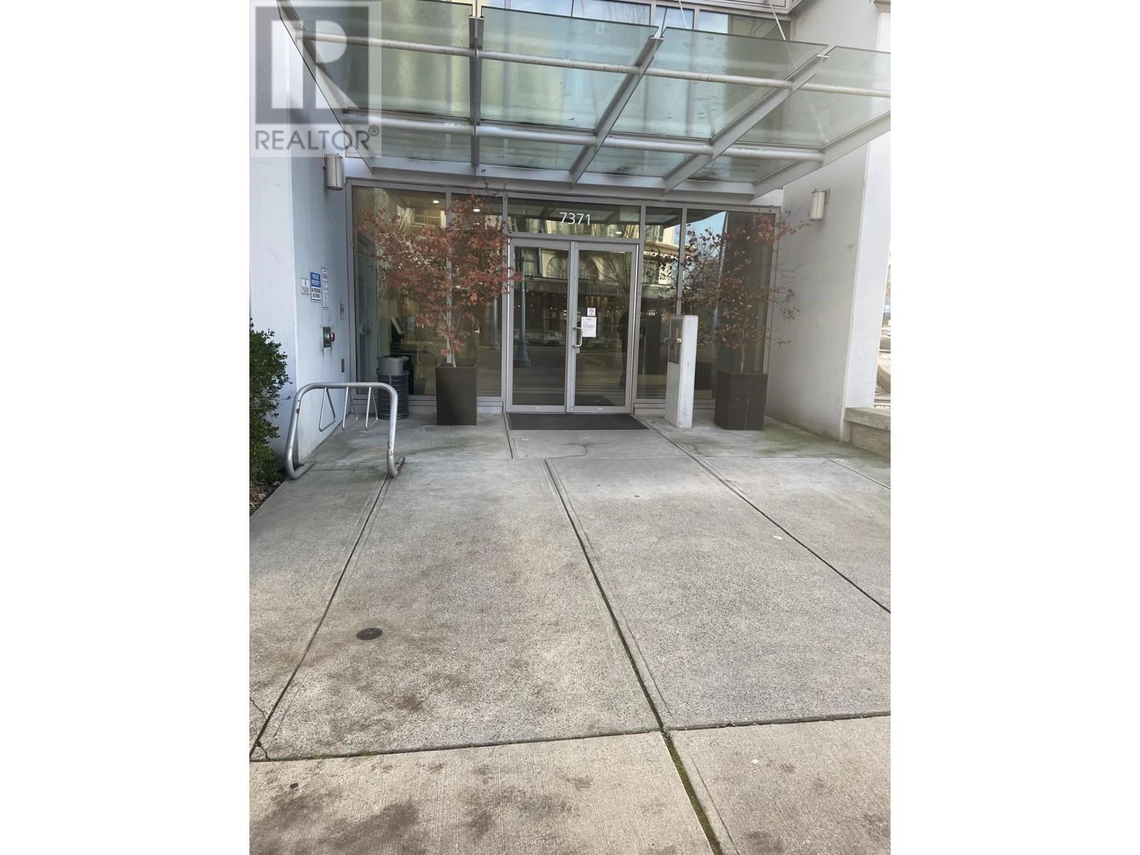 Listing Picture 3 of 11 : 1806 7371 WESTMINSTER HIGHWAY, Richmond / 烈治文 - 魯藝地產 Yvonne Lu Group - MLS Medallion Club Member