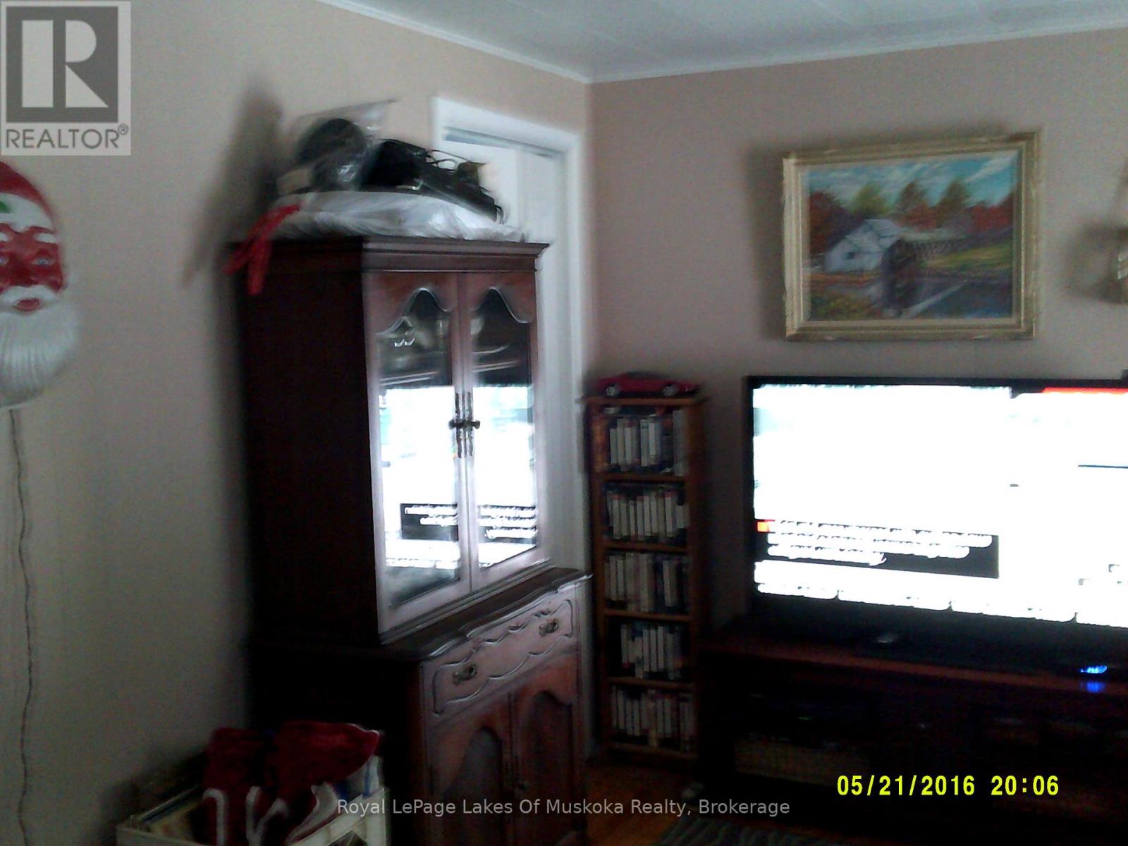 7 Dufferin Street N, Huntsville, Ontario  P1H 1X3 - Photo 2 - X11885231