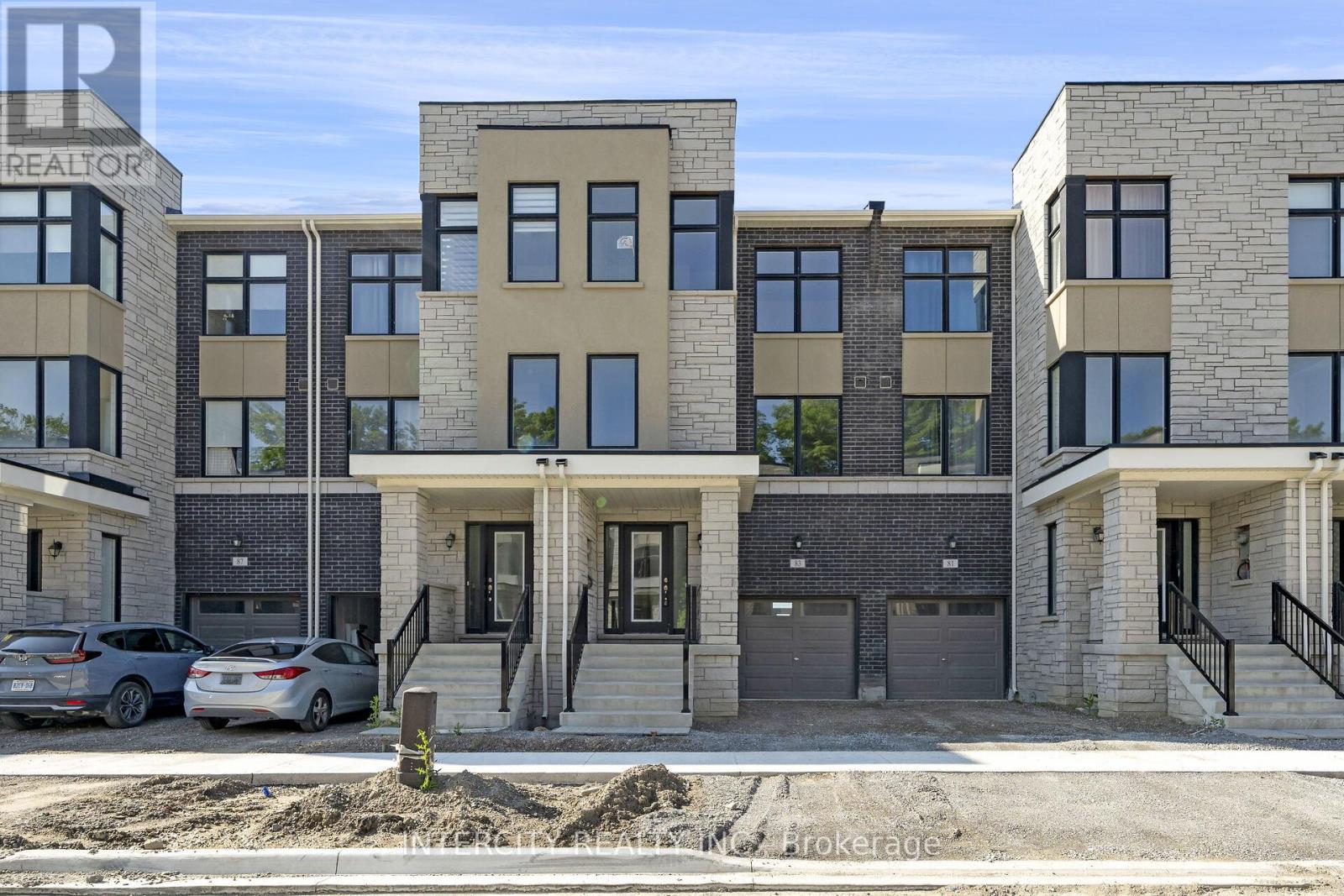 Property at 83 PUISAYA DRIVE image 1