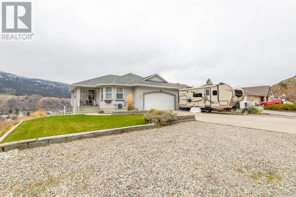 1002 Peachcliff Drive, Okanagan Falls, British Columbia  V0H 1R1 - Photo 2 - 10330447