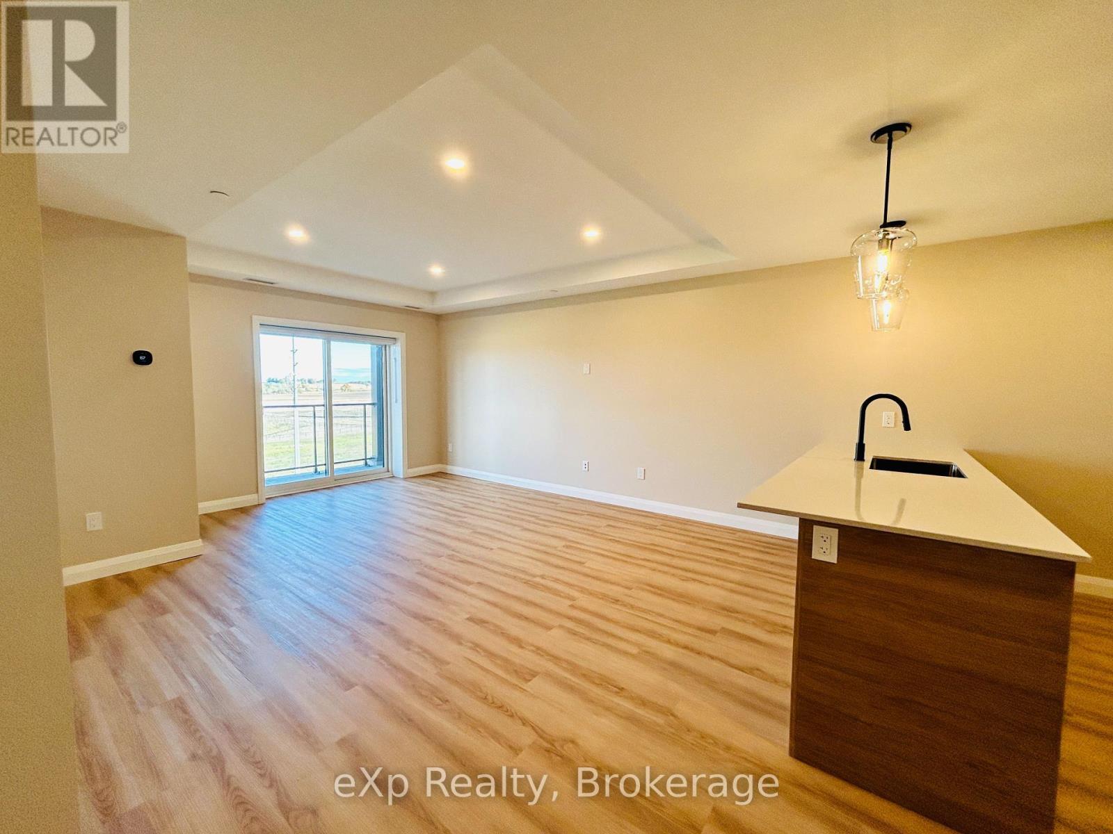 208 - 101 EASTRIDGE ROAD, Brockton, Ontario