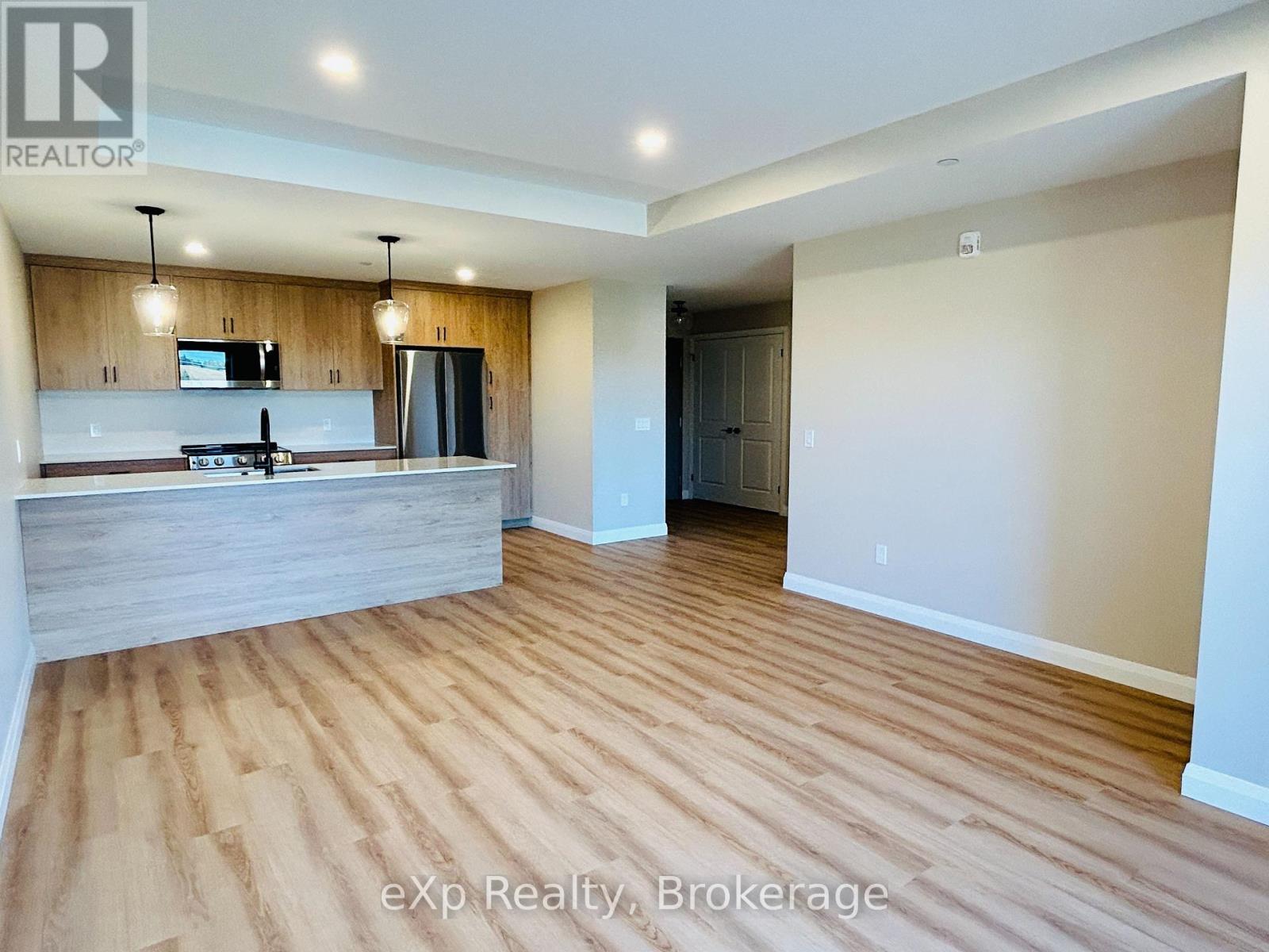 208 - 101 Eastridge Road, Brockton, Ontario  N0G 2V0 - Photo 6 - X11894324