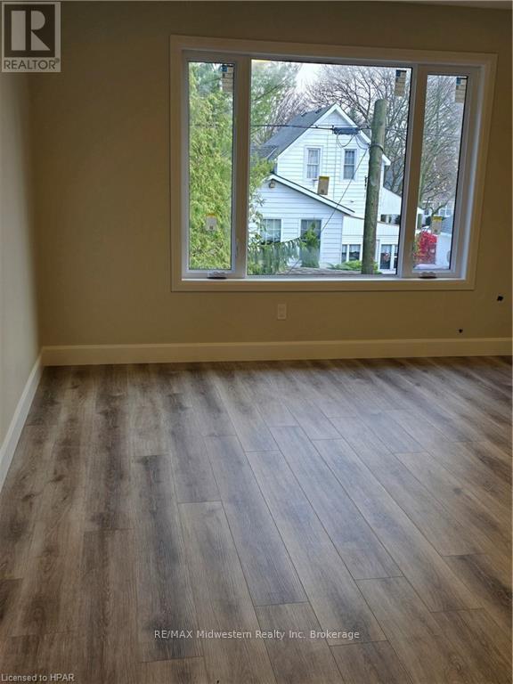 32 Roberts Street, Huron East (Seaforth), Ontario  N0K 1W0 - Photo 23 - X10780459