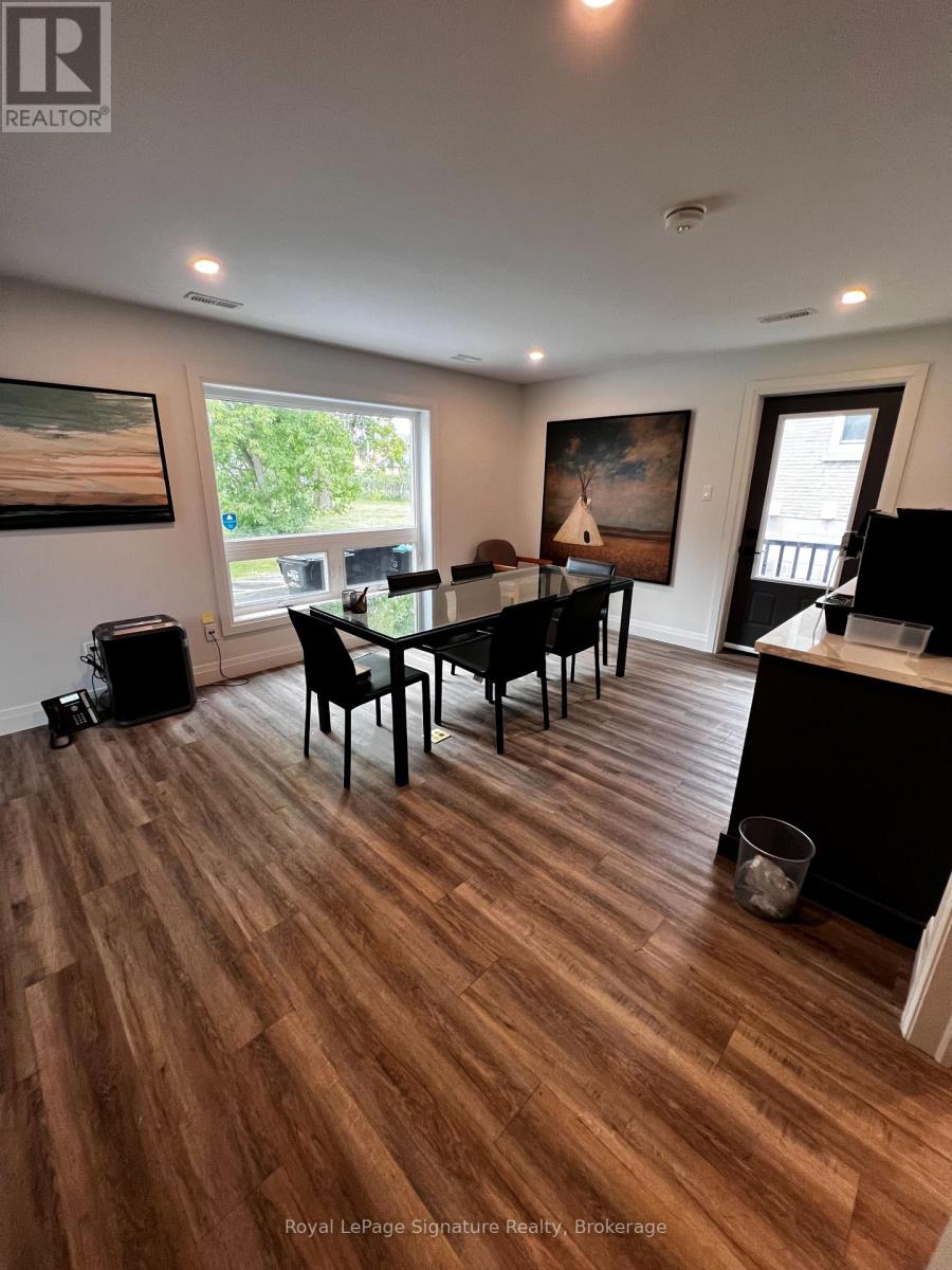 25 Maple Street, Collingwood, Ontario  L9Y 2P7 - Photo 3 - S11894372