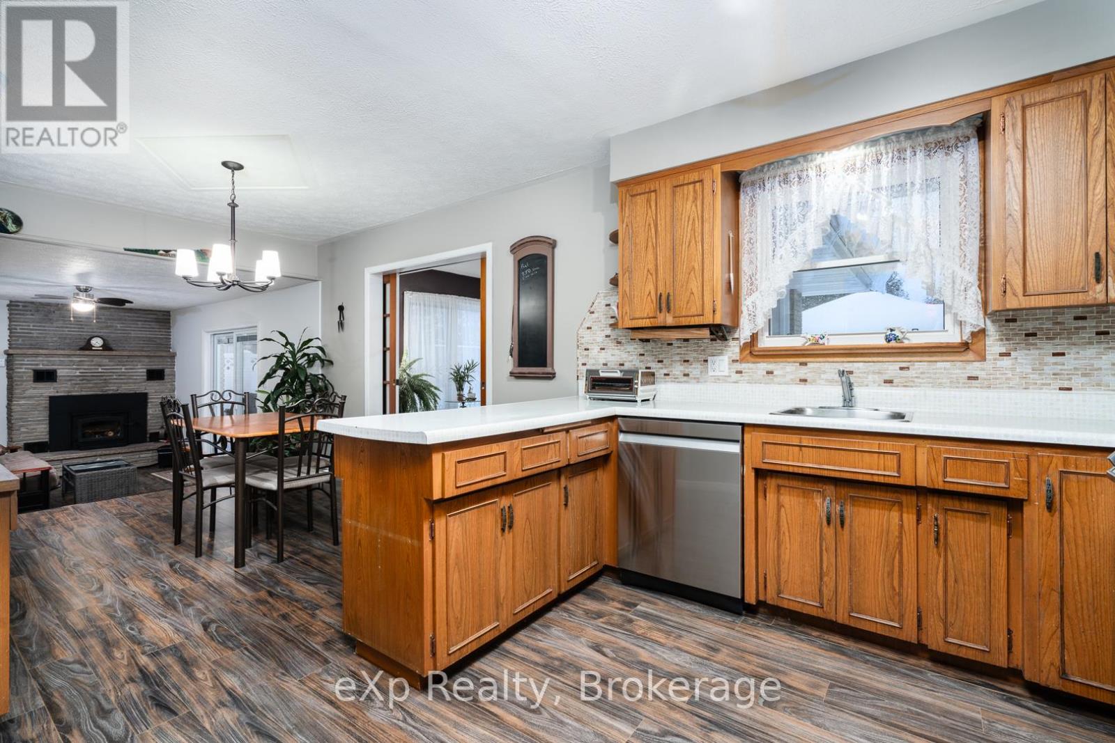 490 Saddler Street E, West Grey, Ontario  N0G 1R0 - Photo 10 - X11882772