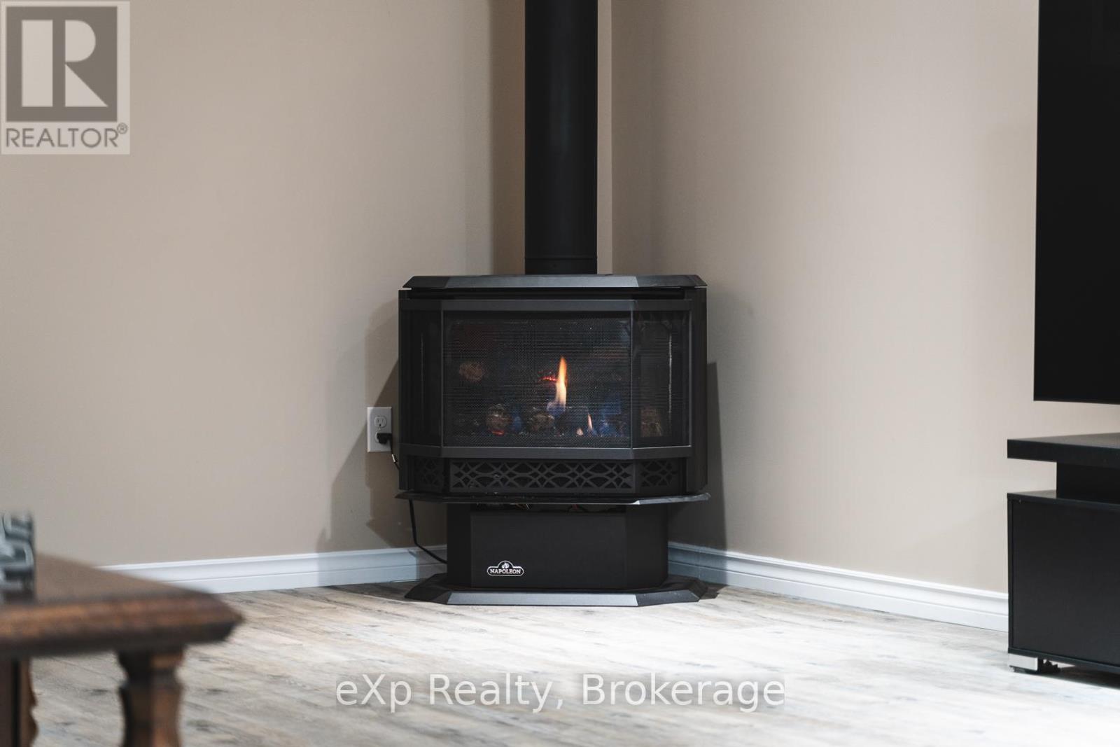 490 Saddler Street E, West Grey, Ontario  N0G 1R0 - Photo 25 - X11882772