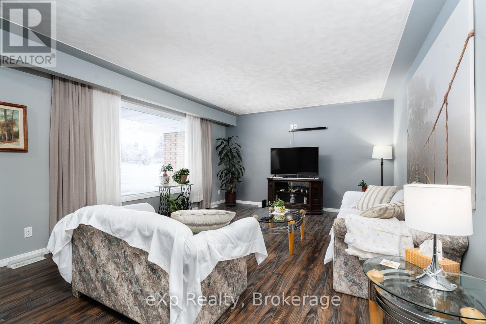 490 Saddler Street E, West Grey, Ontario  N0G 1R0 - Photo 8 - X11882772