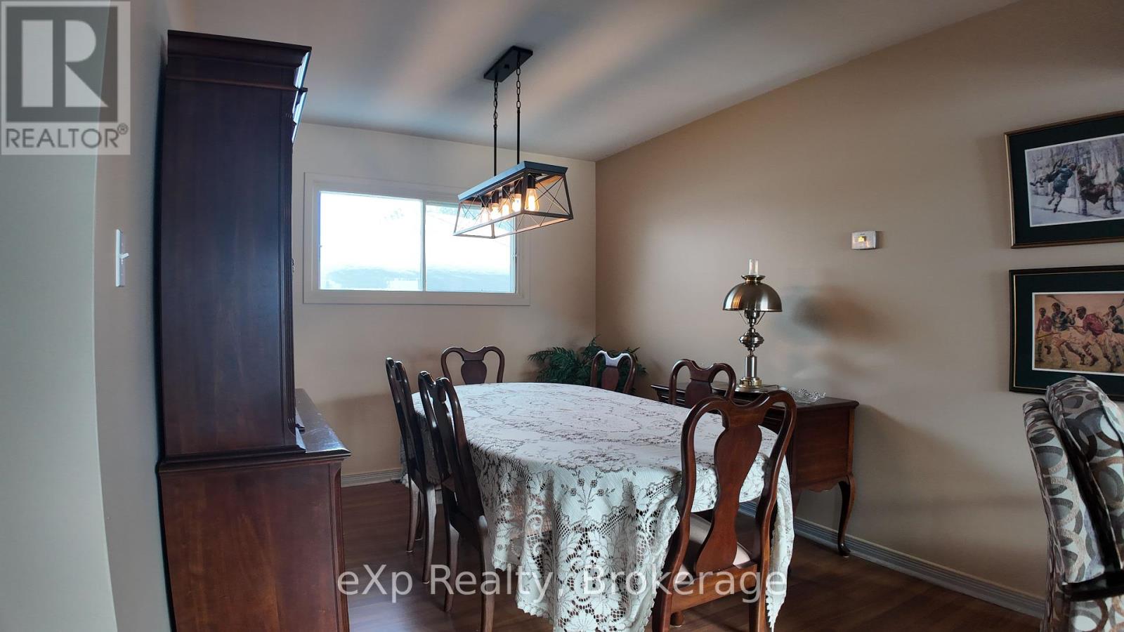 610 13 Street, Hanover, Ontario  N4N 1Y8 - Photo 11 - X11886893