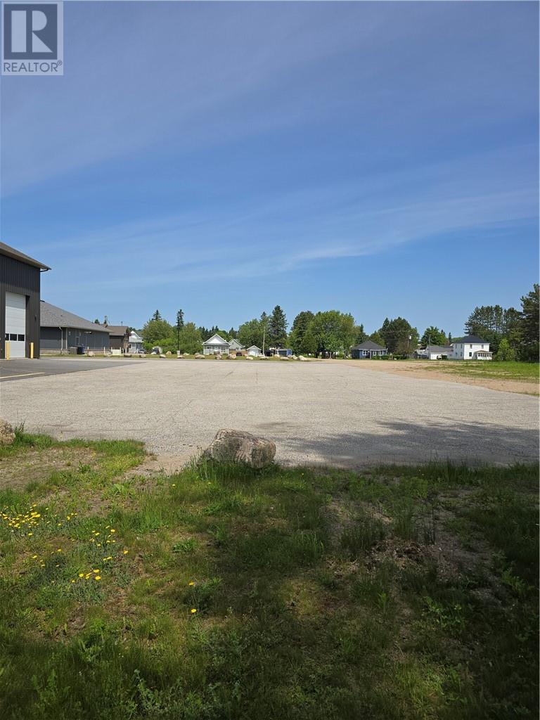 309 Highway 124, South River, Ontario  P0A 1X0 - Photo 14 - 2120146