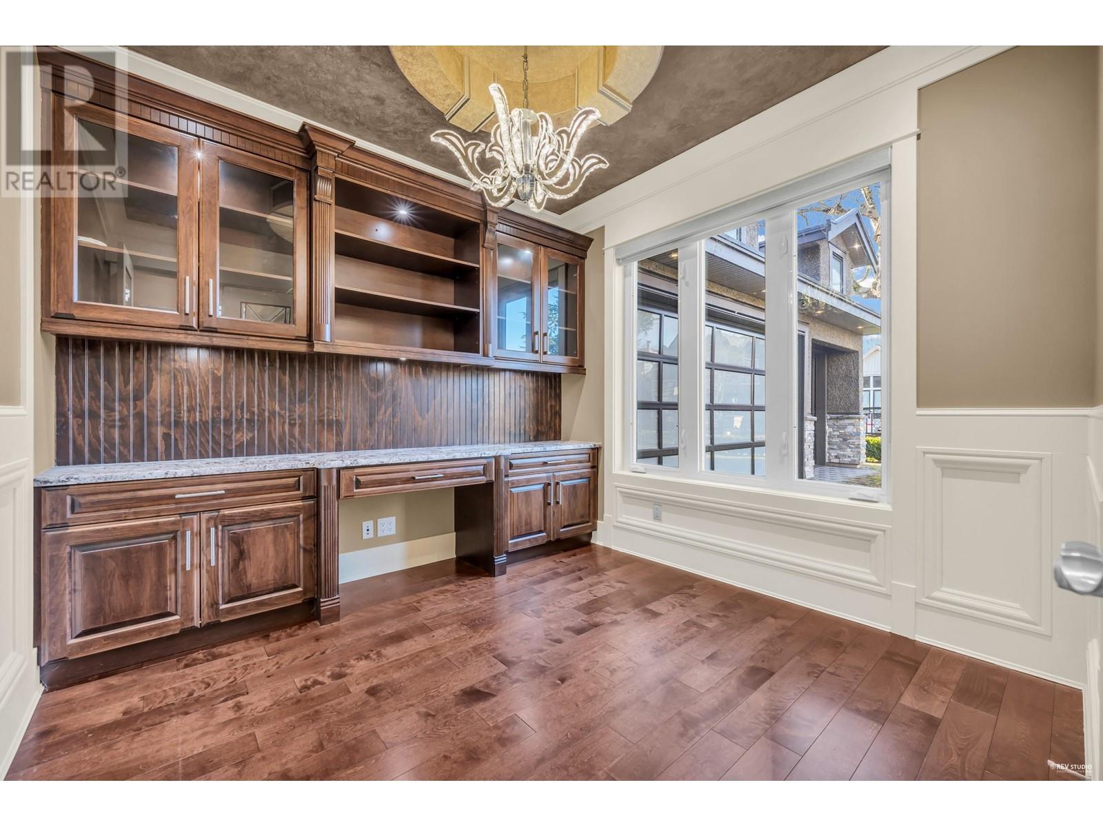 8600 Fairfax Crescent, Richmond, British Columbia  V7C 1Y1 - Photo 10 - R2950639