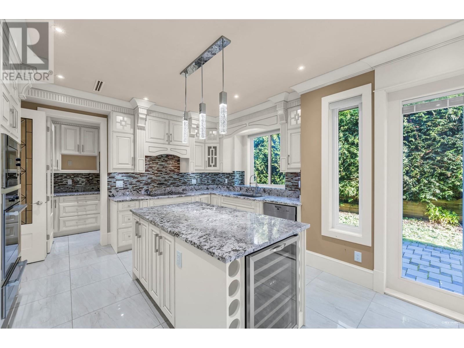 8600 Fairfax Crescent, Richmond, British Columbia  V7C 1Y1 - Photo 16 - R2950639