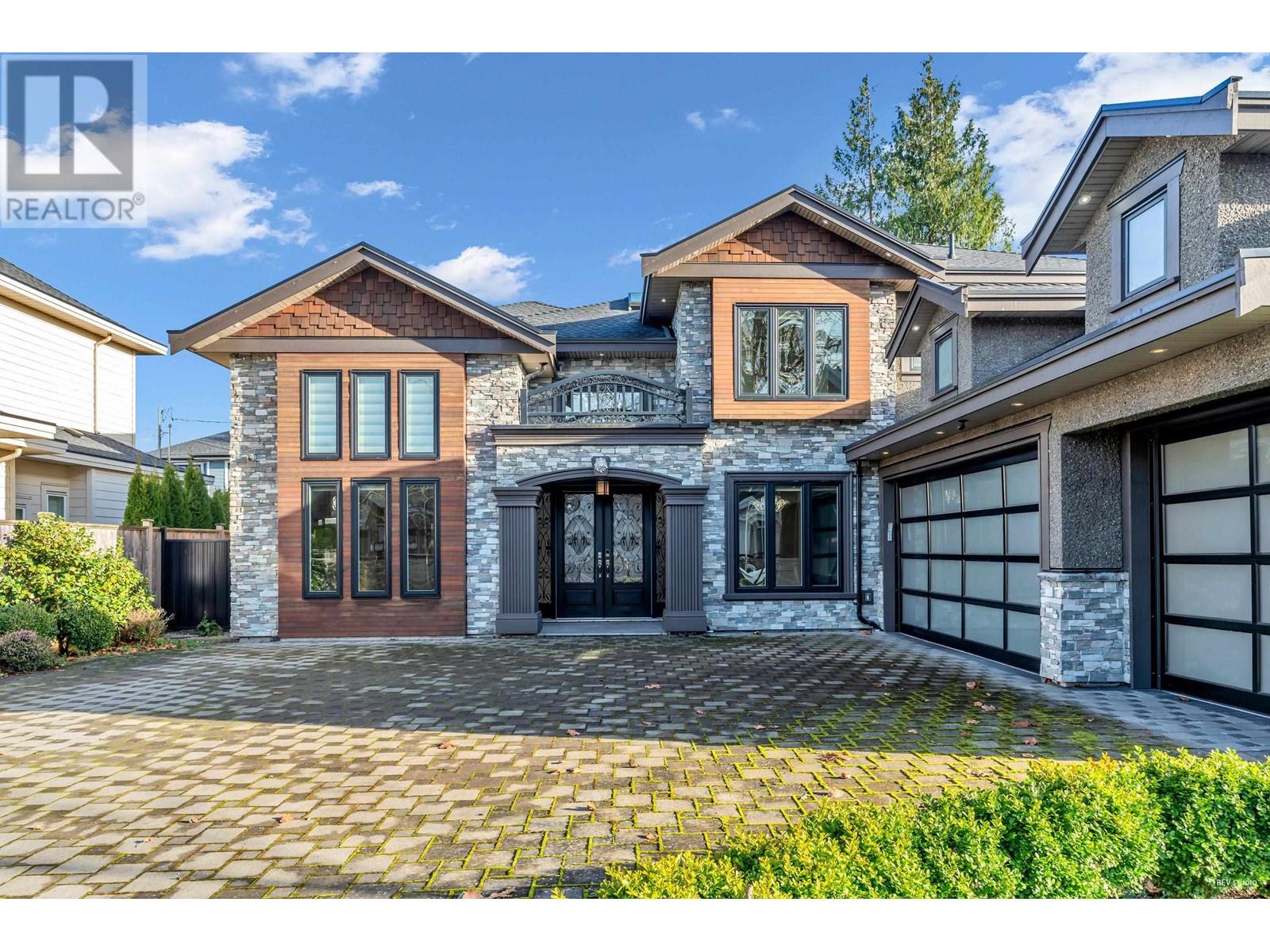 8600 Fairfax Crescent, Richmond, British Columbia  V7C 1Y1 - Photo 2 - R2950639