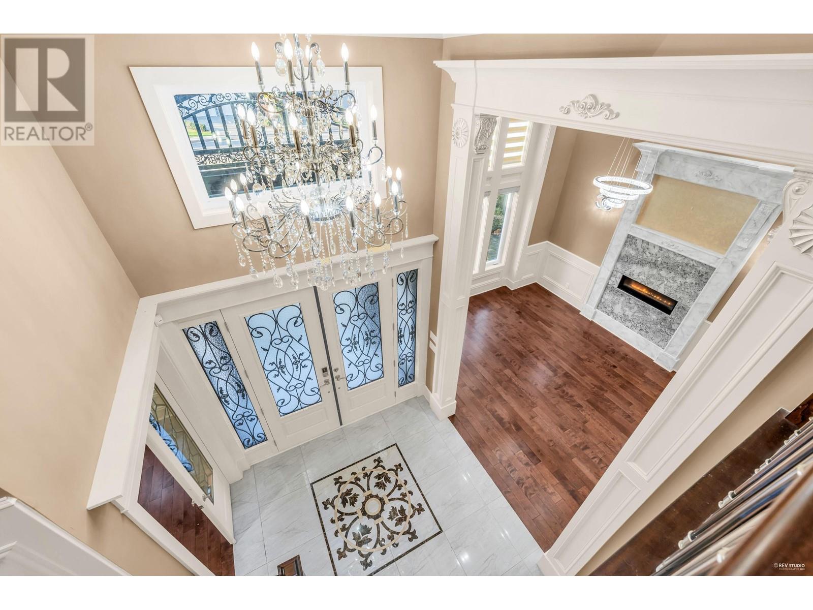 8600 Fairfax Crescent, Richmond, British Columbia  V7C 1Y1 - Photo 3 - R2950639