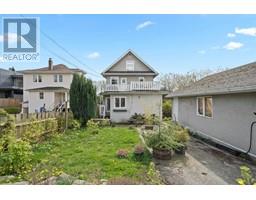 444 E 6TH STREET, North Vancouver, British Columbia