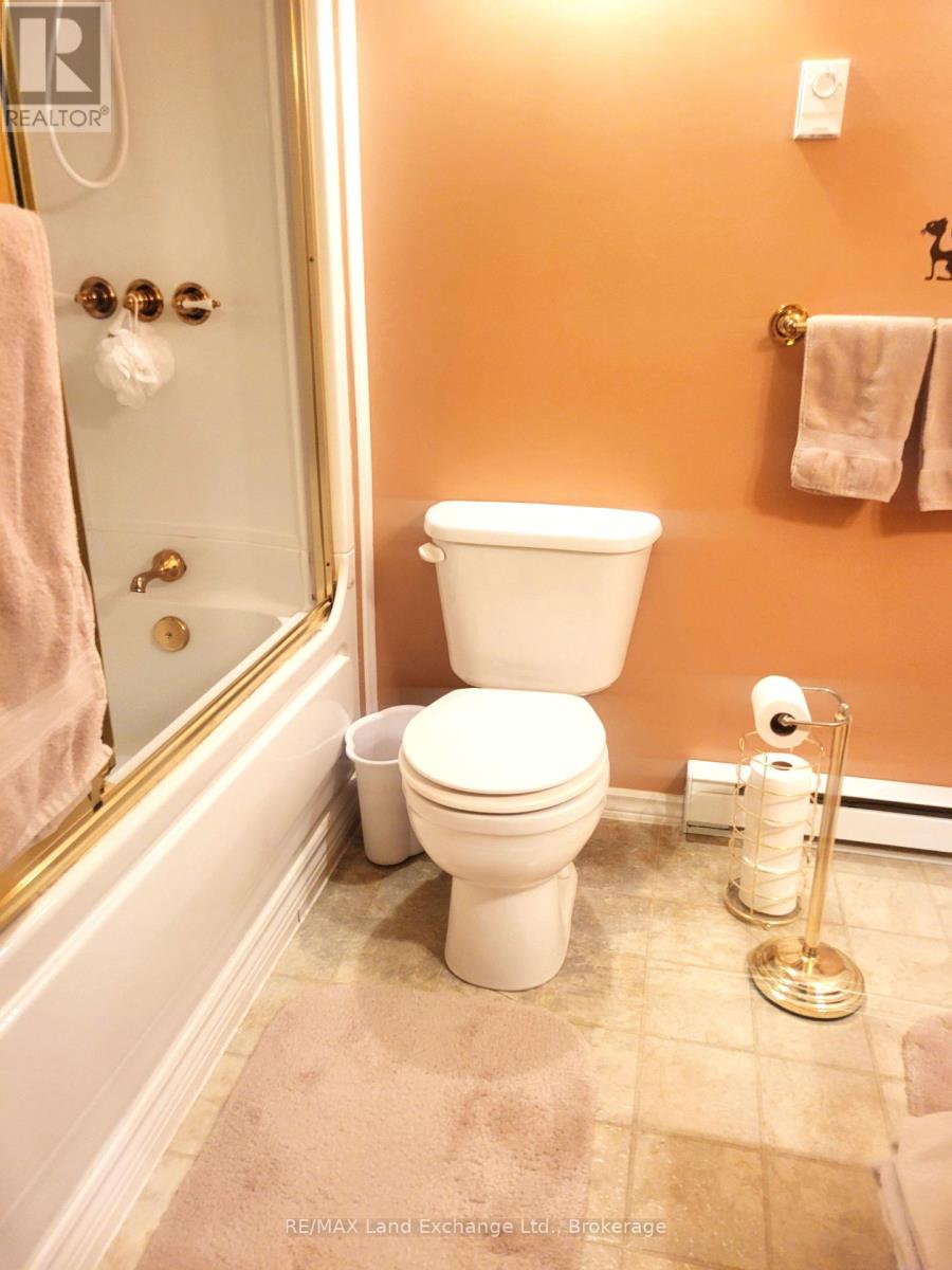 664 Palmateer Drive S, Kincardine, Ontario  N2Z 1R4 - Photo 14 - X11894426