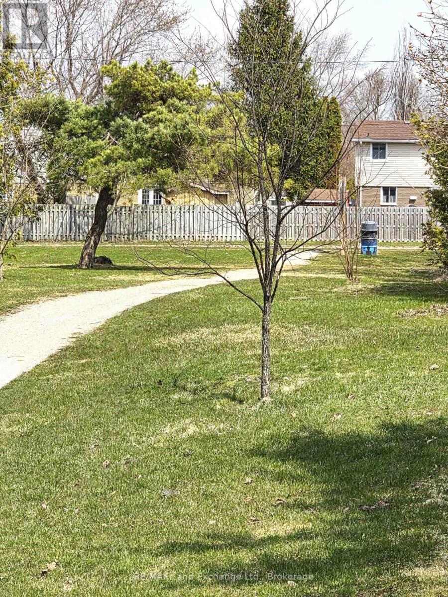 664 Palmateer Drive S, Kincardine, Ontario  N2Z 1R4 - Photo 4 - X11894426