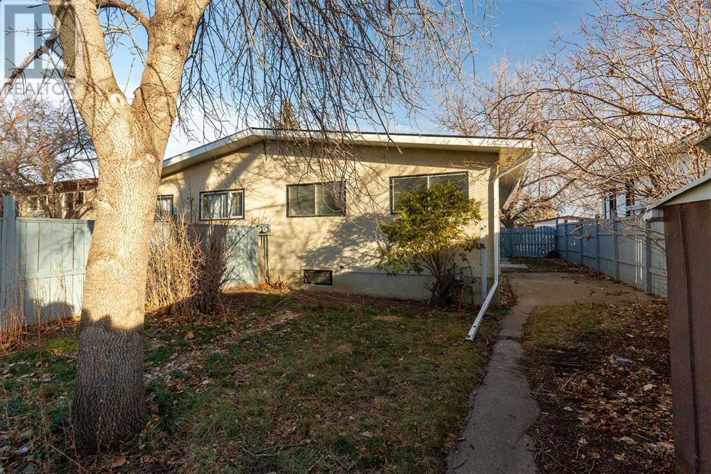 2018 23 Street N, Lethbridge, Alberta  T1H 4K4 - Photo 26 - A2182964