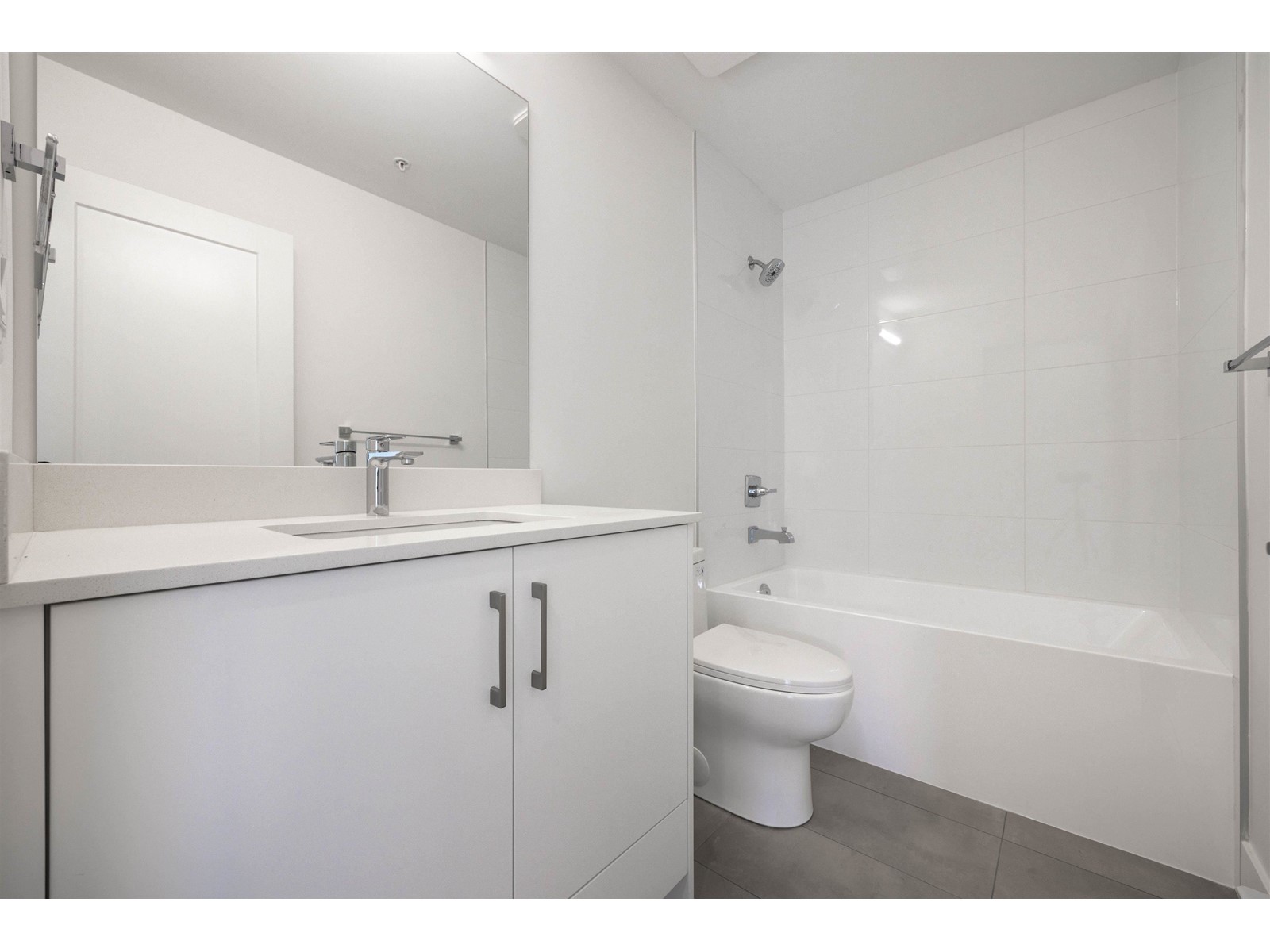 Property at 16 6328 KING GEORGE BOULEVARD image 5