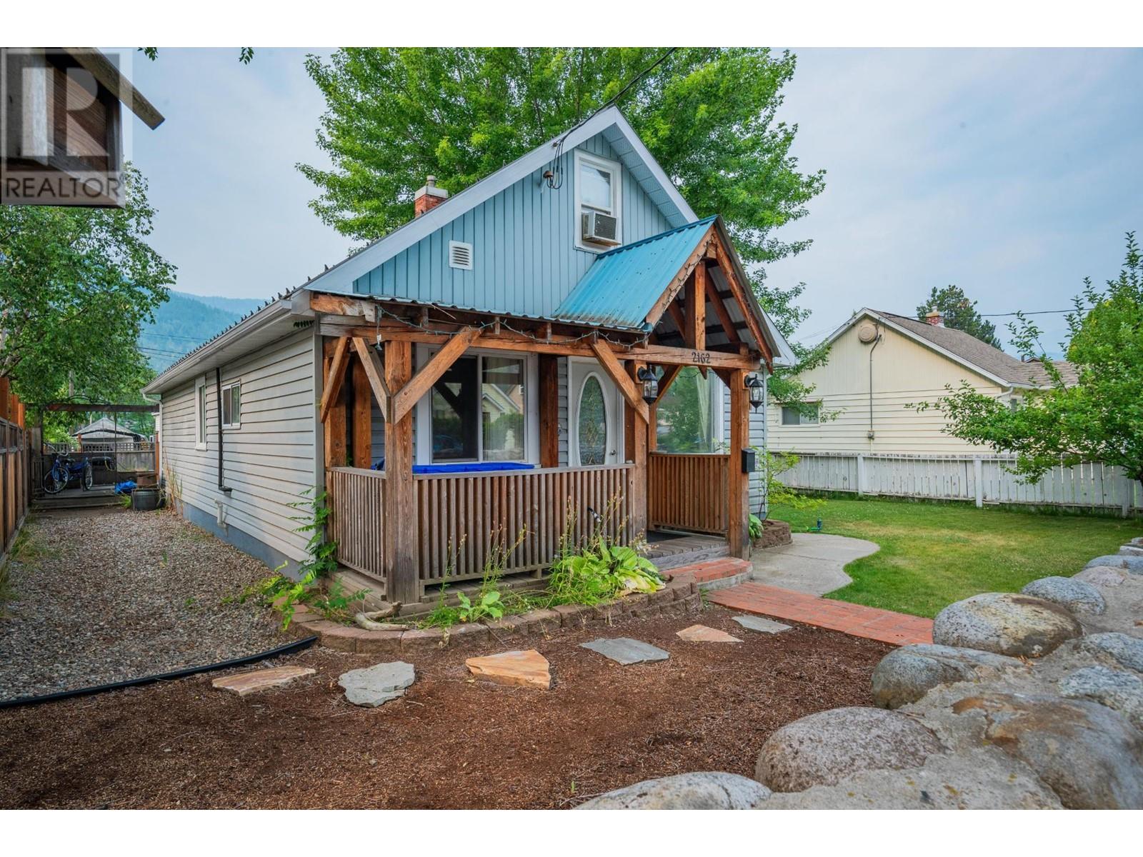 Property at 2162 SIXTH Avenue image 2