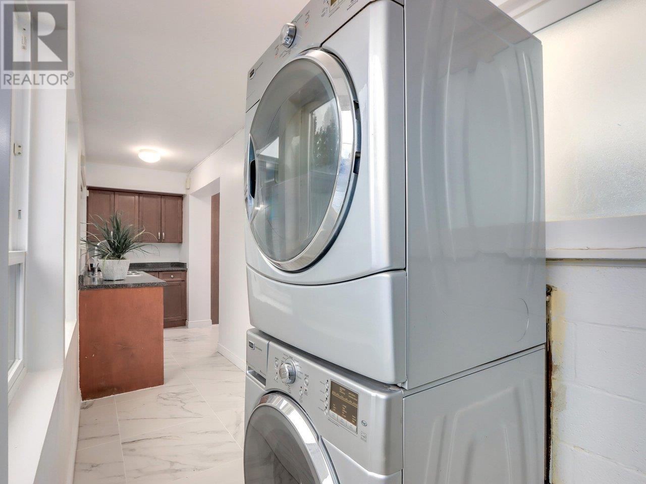 1338 Tatlow Avenue, North Vancouver, British Columbia  V7P 2Z6 - Photo 10 - R2950594