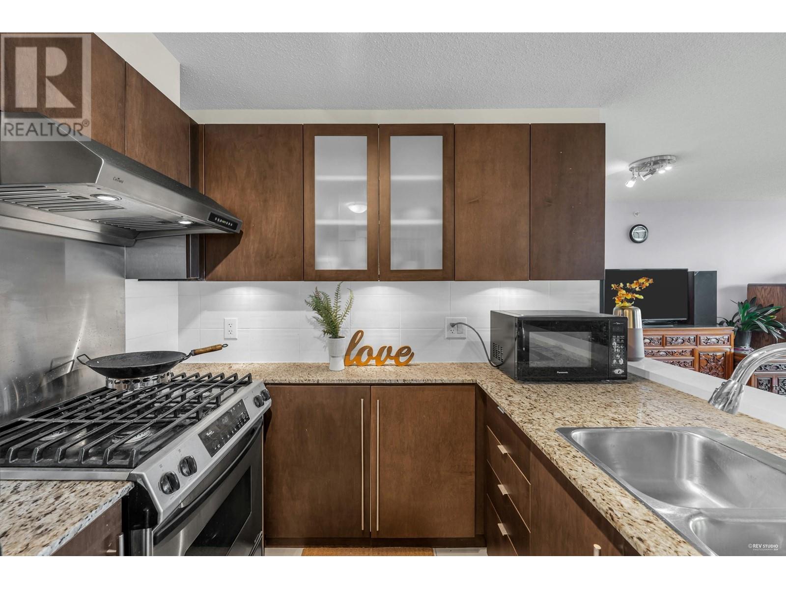 1602 7575 Alderbridge Way, Richmond, British Columbia  V6X 4L1 - Photo 1 - R2945168