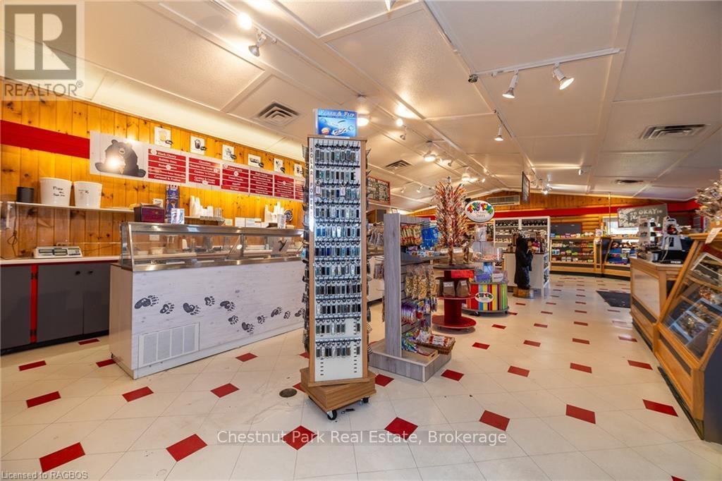 18 Bay Street S, Northern Bruce Peninsula, Ontario  N0H 2R0 - Photo 2 - X10846816