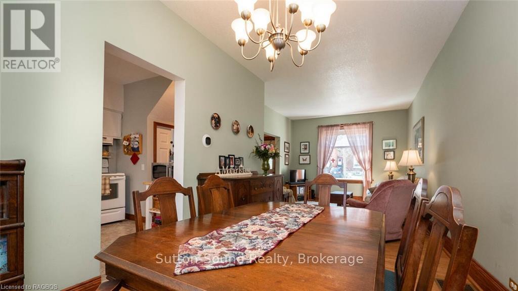 967 4th Avenue W, Owen Sound, Ontario  N4K 4V7 - Photo 10 - X10869406