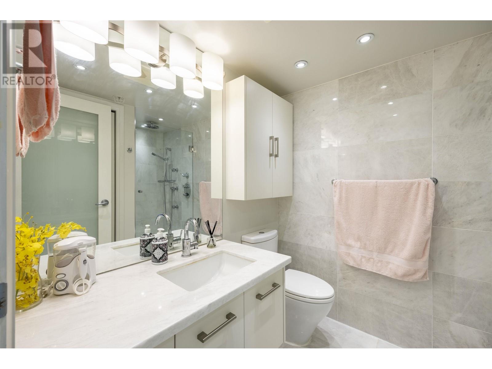 2201 1328 W Pender Street, Vancouver, British Columbia  V6E 4T1 - Photo 18 - R2942809