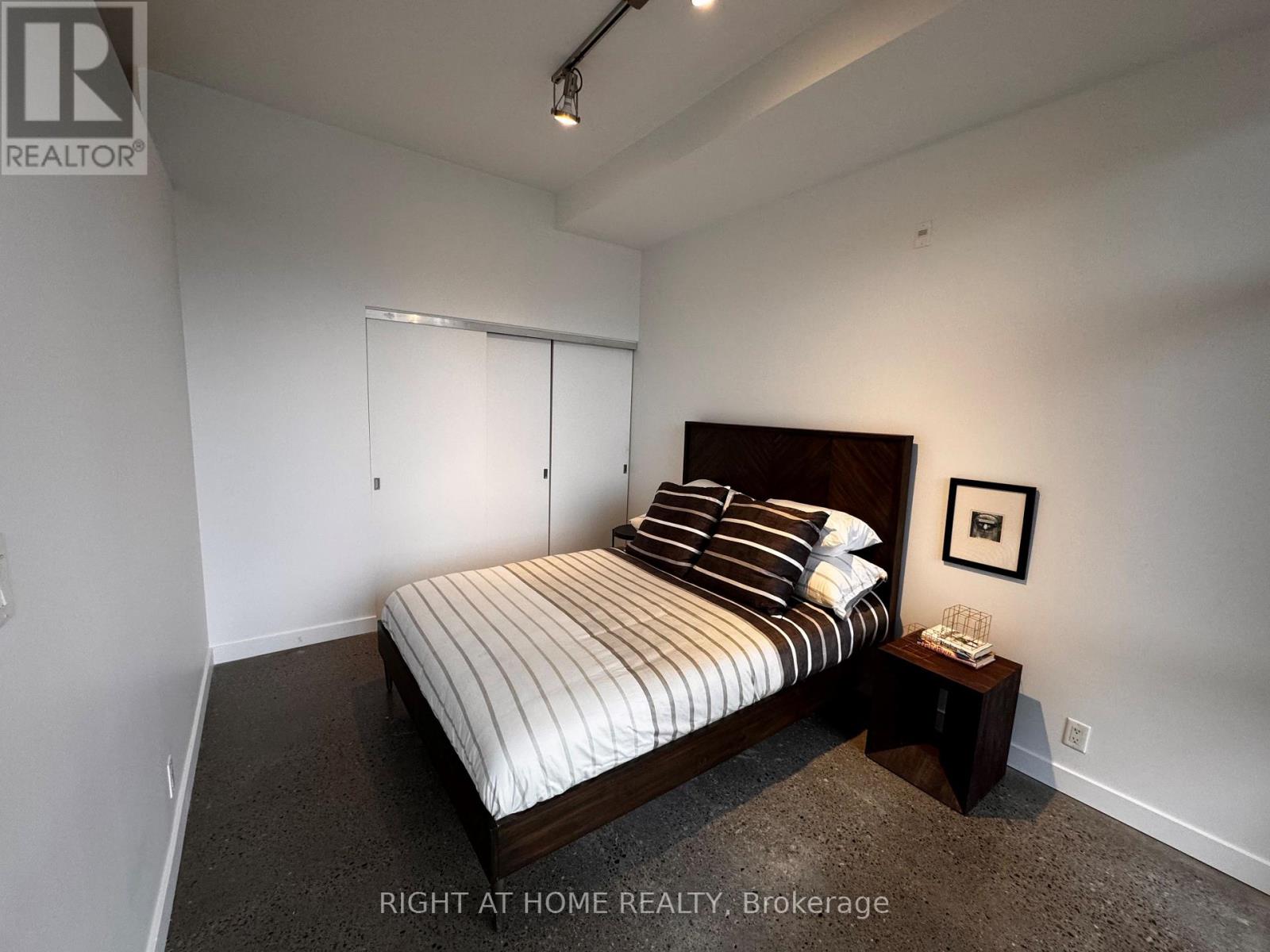 408 - 625 Queen Street E, Toronto, Ontario  M4M 1G7 - Photo 16 - E11894553