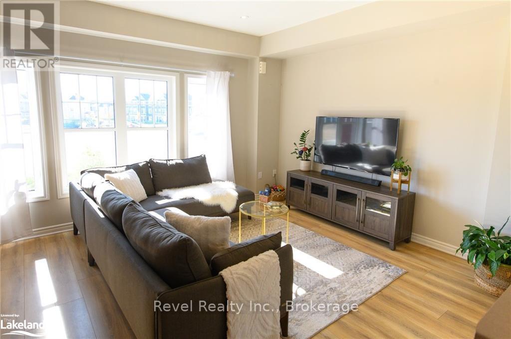 123 Sandhill Crane Drive, Wasaga Beach, Ontario  L9Z 2X2 - Photo 10 - S10436278