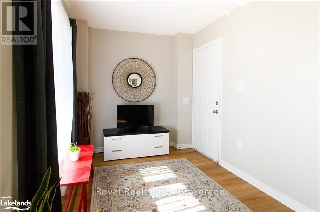 123 Sandhill Crane Drive, Wasaga Beach, Ontario  L9Z 2X2 - Photo 3 - S10436278