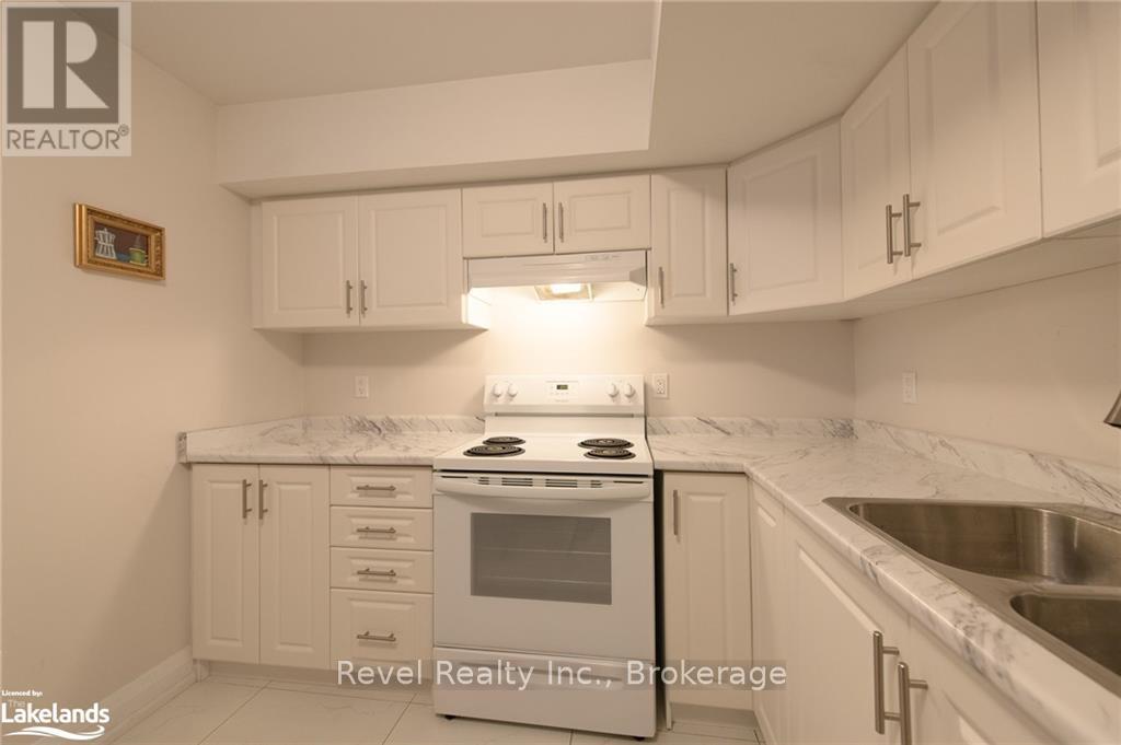 14 Lisbon Court, Wasaga Beach, Ontario  L9Z 1L2 - Photo 3 - S10438463