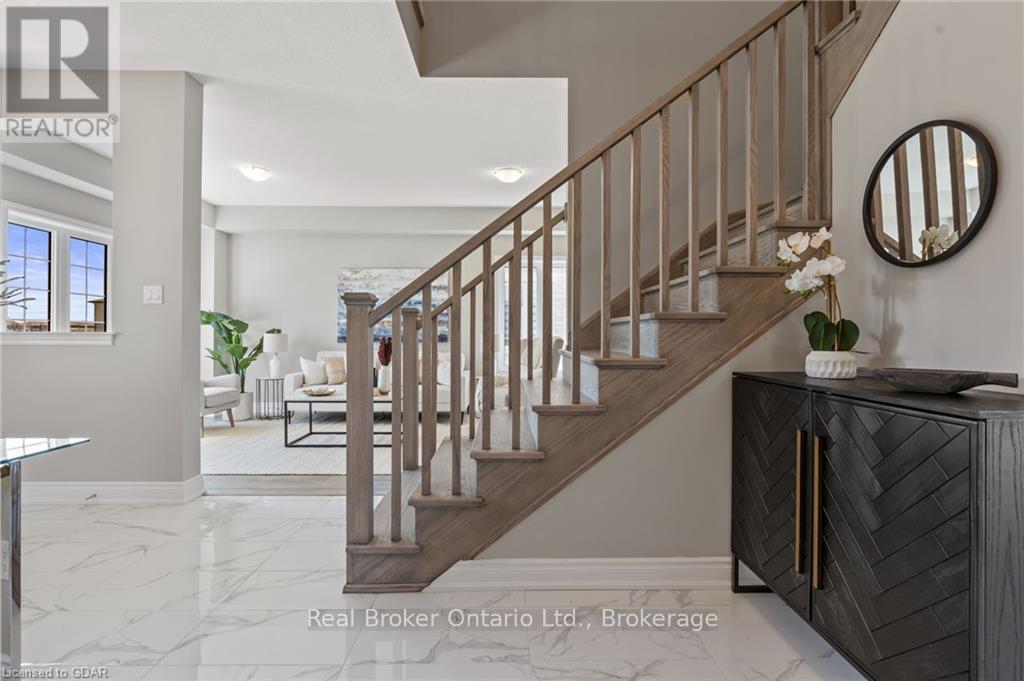 15 Venture Way, Thorold, Ontario  L2V 0G9 - Photo 10 - X10877137